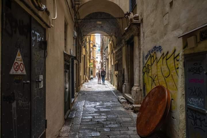 Trilocale Cecilia'S Studio Genoa Exterior photo